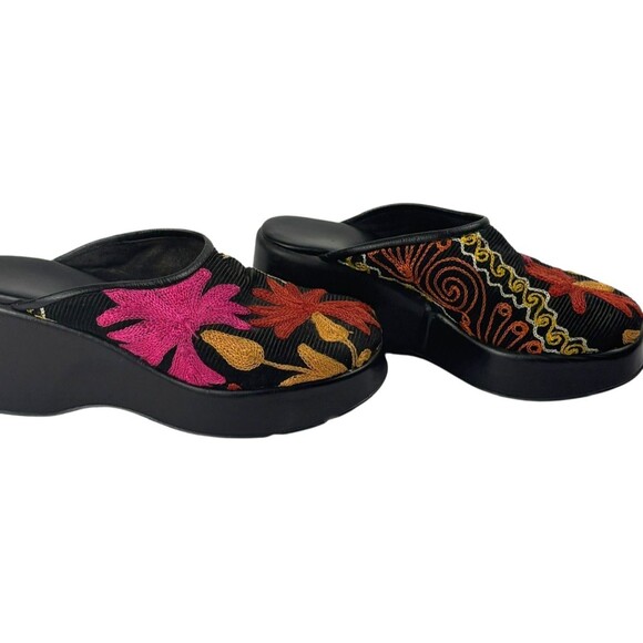 Retro Vibe Italian Floral Embroidered Corduroy Fairycore Boho Chunky Clogs 36  6 - Picture 2 of 16